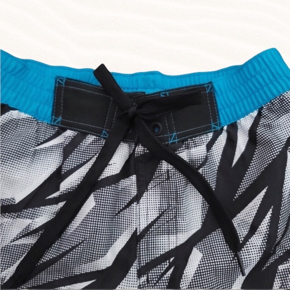 Adidas Swim Trunks Boys S NWT - Picture 4 of 11